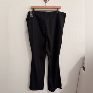 Torrid Black active flare leggings in the new rib